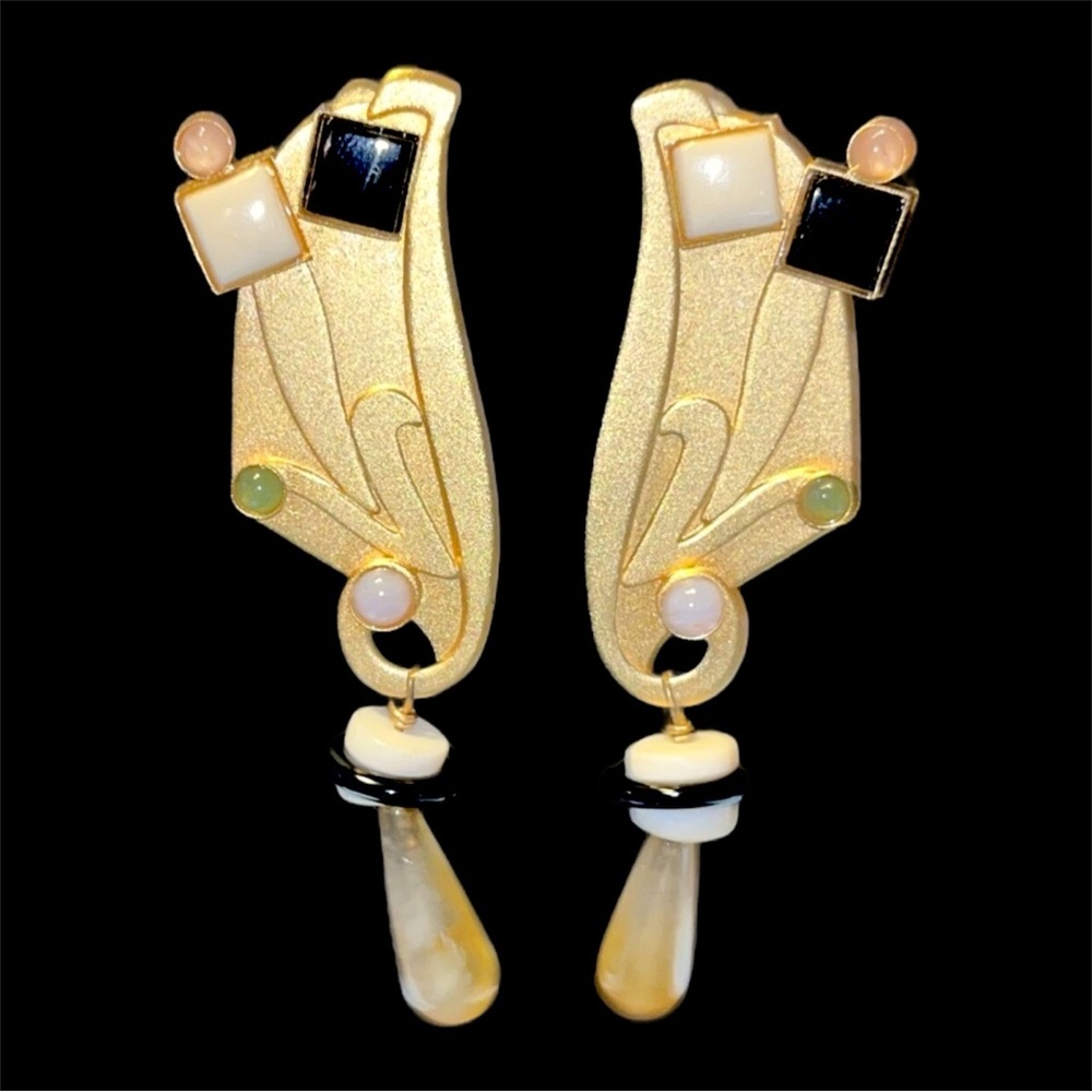 Gale Rothstein Signed Vintage Semi Precious Stone Goldtone Clip Earrings EUC